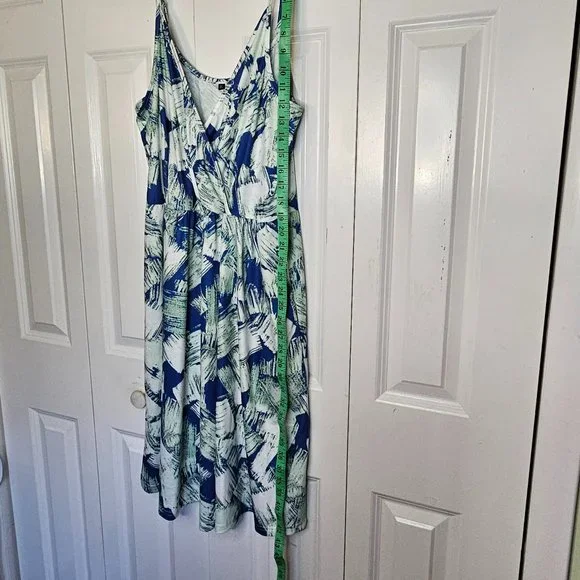 Nice Summer Dress, XL, blue green and white. - Picture 4 of 10